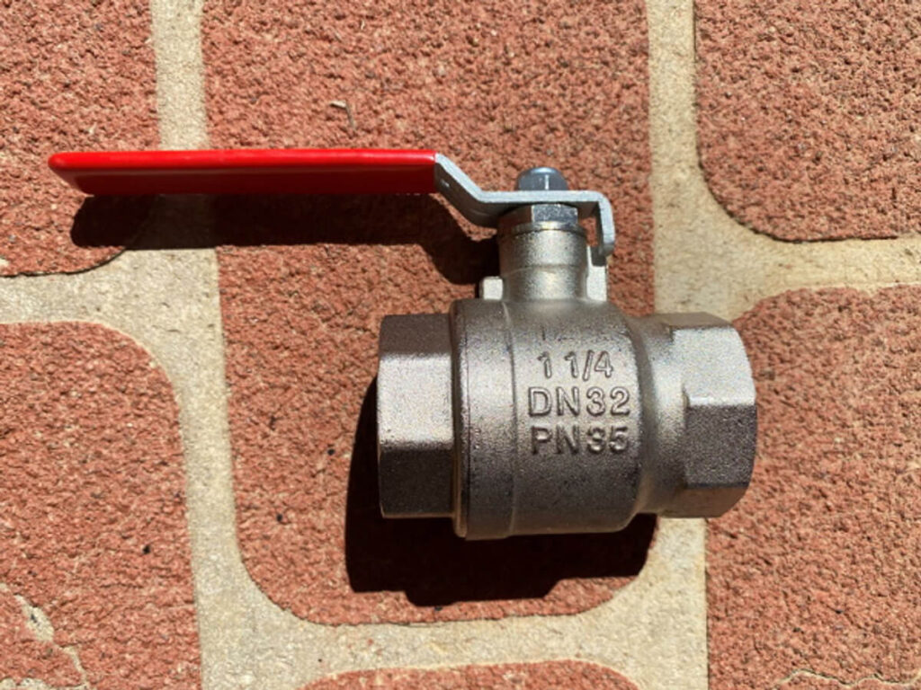 Brass vs. Stainless Steel Ball Valves What is the Difference?