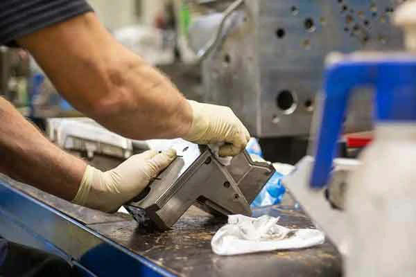 How do You Select a Plastic Injection Molding Supplier in China